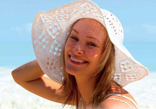 С помощью шляпы летом вы защитите лицо и шею от солнца.