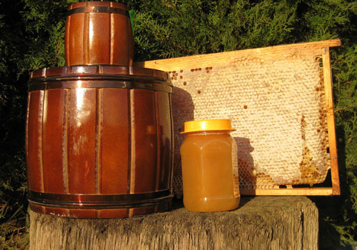 Липовый мёд характеризуется выраженным термическим, потогонным воздействием на организм.