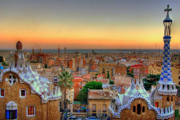 Город красок и стилей, незабываемый музей под открытым небом – Барселона.