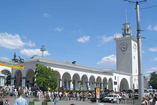 Фотография. Не кликабельно. Административный, культурный и экономический центр Симферополь начала 21 века.