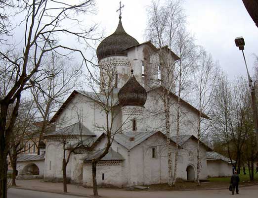 Фотография. Не кликабельно. В Среднем городе находится Церковь Николы со Усохи.