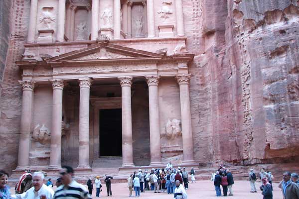 Фотография. Не кликабельно. Территория Петры богата историческими подарками.