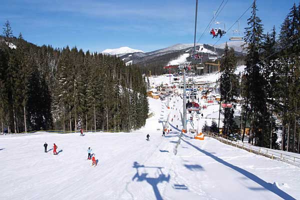 Курорт Славское - популярный горнолыжный курорт.