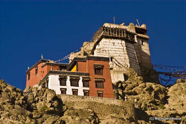 Монастырь Намгьял был основан третьим Далай-Ламой.