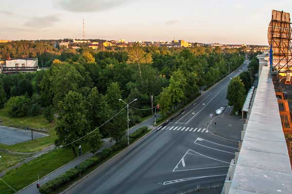 Фотография. Не кликабельно. Улица Нагорная линия идет вдоль обрыва.