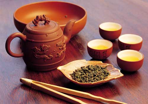 У большинства народов Средней Азии существует традиция - пить чай до приема еды.