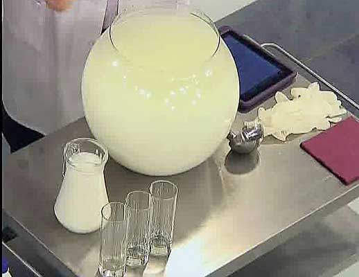 Фотография. Не кликабельно. Кисломолочный продукт, разбавленный подсоленной водой, называется таном.