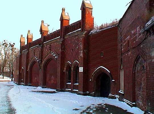 Фотография. Не кликабельно. От прилегающего города Фридланда (Правдинска) получили свое название Фридланские ворота.
